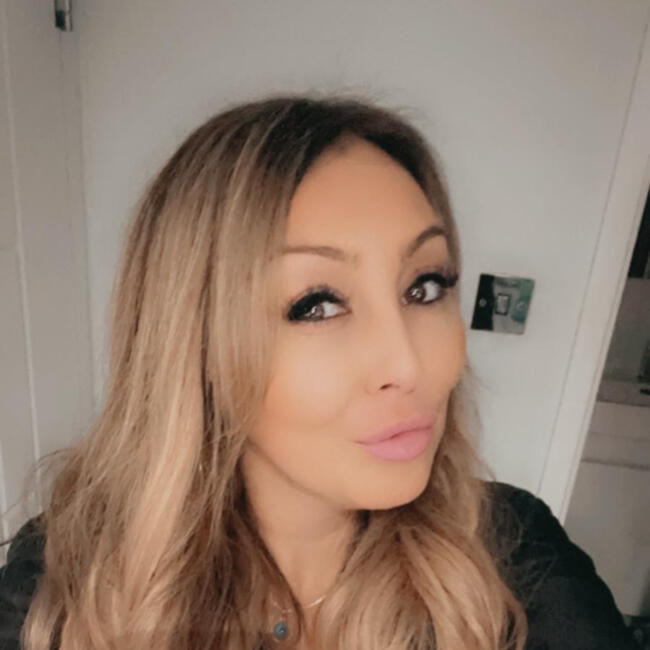 Babysitter in Enfield: Gullu