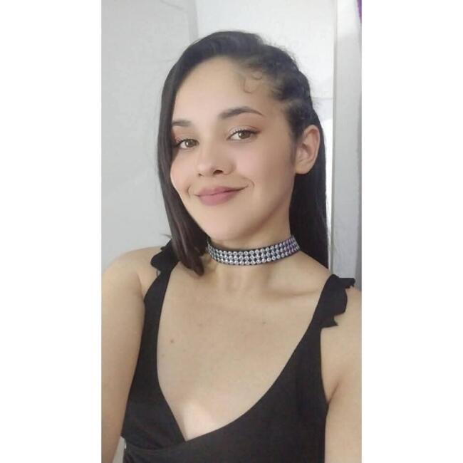 Babysitter in Villa Carmela: Yuliana