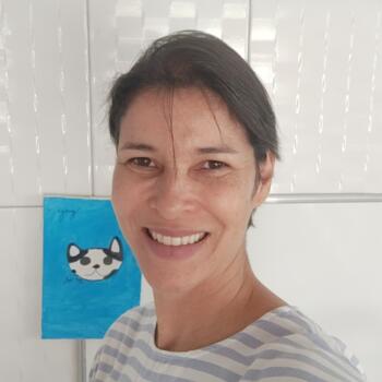 Babysitter Brasília: Maria