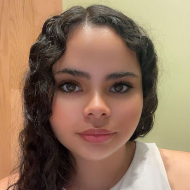 Babysitter in Valence: Saleha