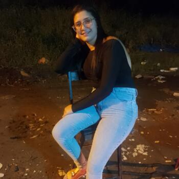 Babysitting job in Piçarras: babysitting job Larissa