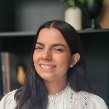 Babysitter in Petrolina: Lavinia