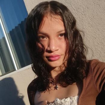 Babysitter in Piraquara: Eduarda