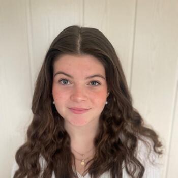 Baby-sitter Saint-Brieuc: Aislinn