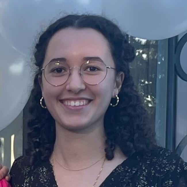 Babysitter in Angers: Chaïma