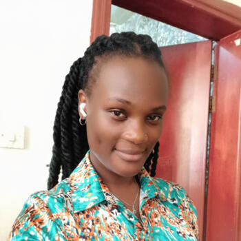 جليسة أطفال في دبي: Ramulah