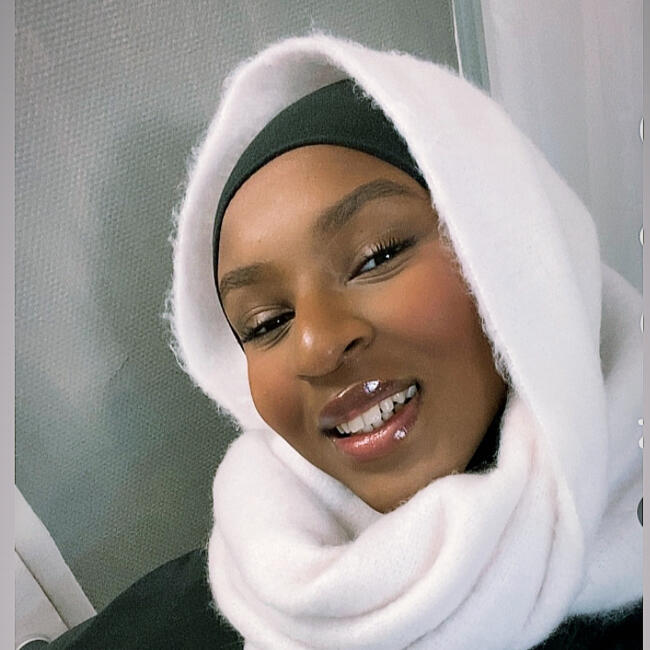 Babysitter in Saint-Denis: Nasira