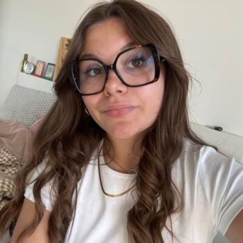 Babysitter in Waziers: Maëva