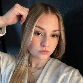 Babysitter in Bachant: Emma