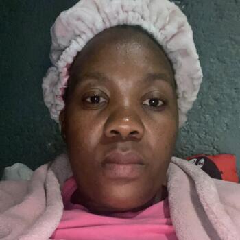 Babysitter in Edenvale: Mpho