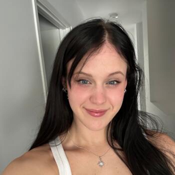 Babysitter Sunshine Coast: Caitlin