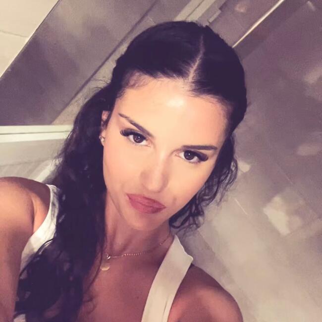 Babysitter in Croydon: Alisa