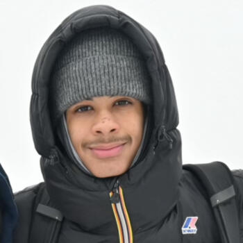 Babysitter in Tours: Yan