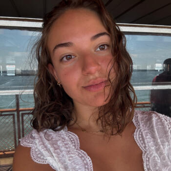 Babysitter in Mondragon: Sélia