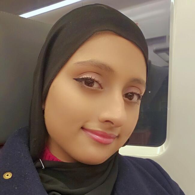 Babysitter in Frankfurt am Main: Nashmeen