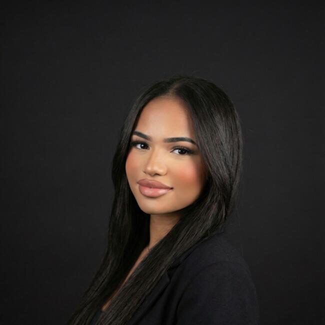 Babysitter in Saint-Just: Melissa