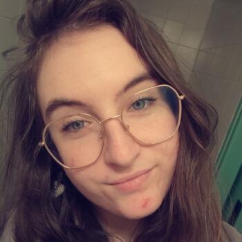 Babysitter in Auxerre: Loriane