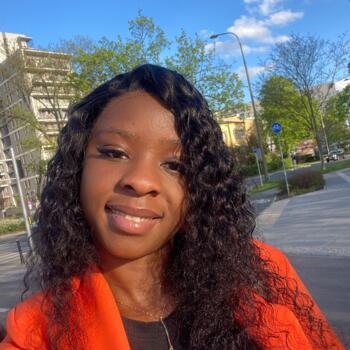 Opiekunka do dziecka w Warszawa: Tinovimbanashe kamhapa