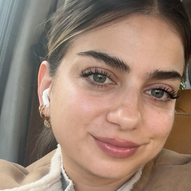 Babysitter in Ksyróvrisi: Xristina