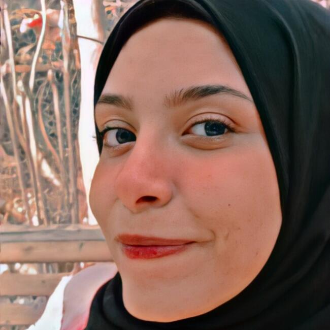 Babysitter in Shubrā al Khaymah: Nada