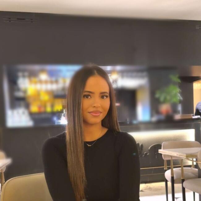 Babysitter in Le Plessis-Robinson: Nour