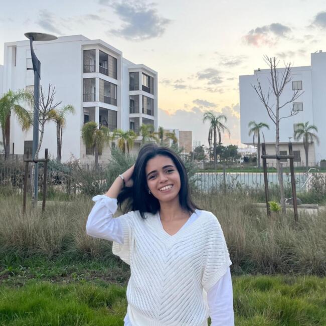 Babysitter in Rabat: Hasnae