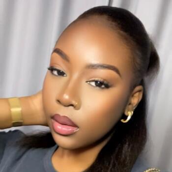 Babysitter in Nicosia: Allison