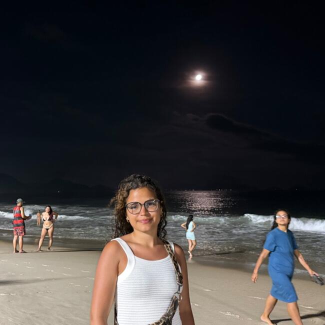 Babysitter in Écublens: Cibele