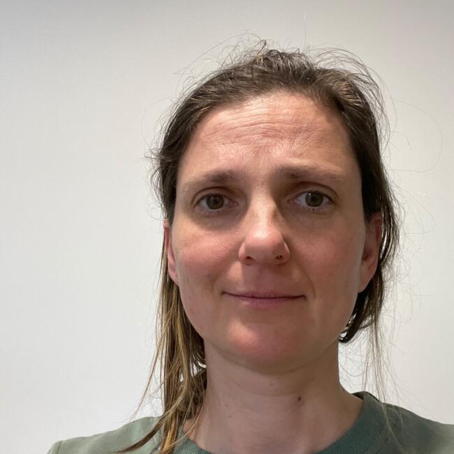 Job de garde d'enfants à Laval: Tania