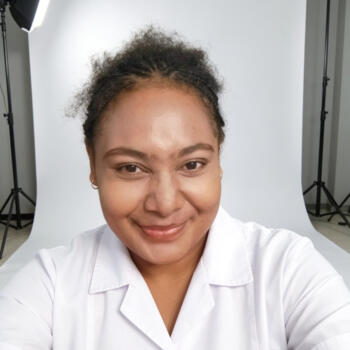 Lowongan pekerjaan babysitting di Kabupaten Malang: lowongan pekerjaan babysitter Mina