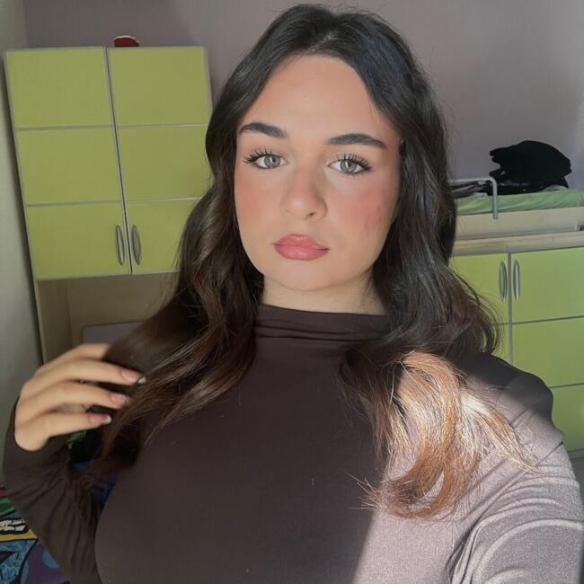 Babysitter a San Nicola Manfredi: Francesca