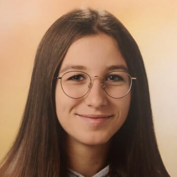 Babysitter in Nommern: Julie