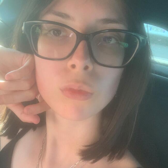 Babysitter in Bordeaux: Mera