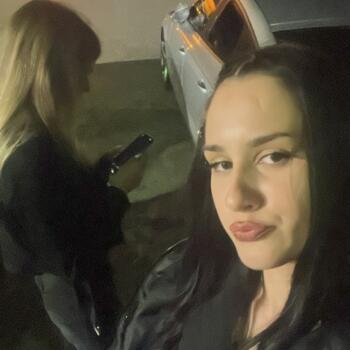 Dadilja u Orebić: Naomi