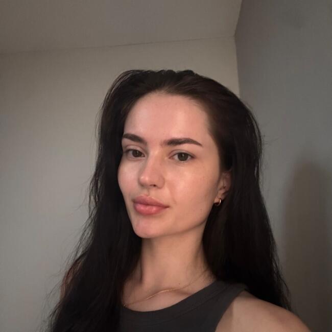 Babysitter in London: Amber