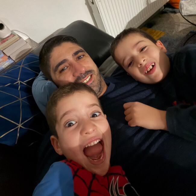 İstanbul bölgesinde bebek bakıcılığı işi: Malik