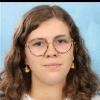 Babysitter in Mont-Saint-Aignan: Alexane