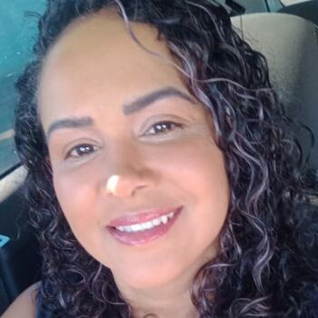 Babysitter in Patos de Minas: Patricia