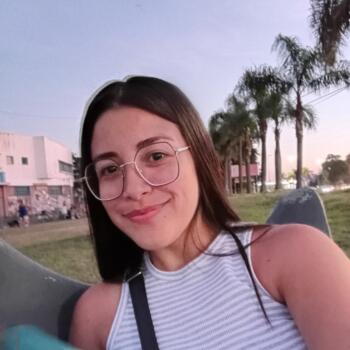 Babysitter Longchamps: Fiorella Ledesma