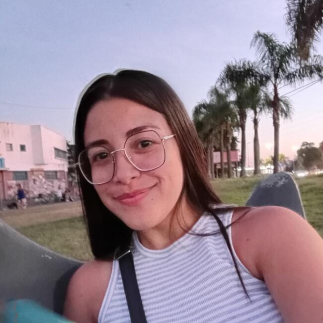 Babysitter in Longchamps: Fiorella Ledesma