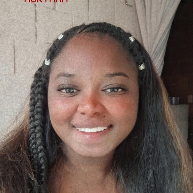 Babysitter in Santiago de Cali: Adriana