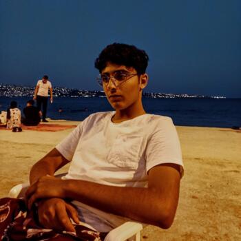 İstanbul bölgesinde bebek bakıcısı: Omar