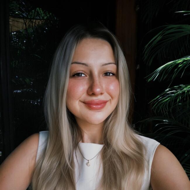 Baby-sitter in Mississauga: Alexandra