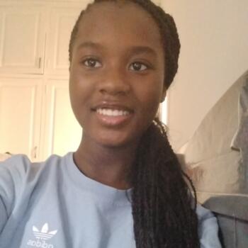 Babysitter in Les Almadies: Aichata