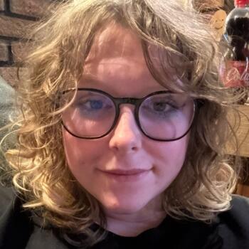 Babysitter in Neufchâteau: Gladys