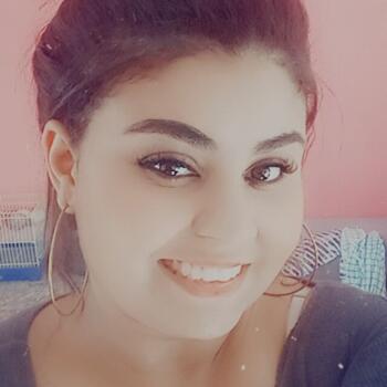 Babysitter in Kittery: Vânia Moreira