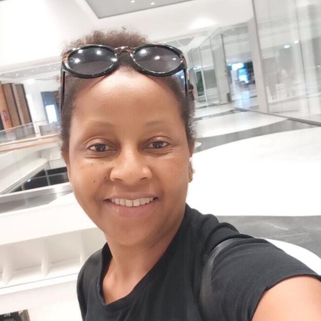 Nanny in Boulogne-Billancourt: Mary