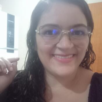 Babysitter in Santa Luzia: Bruna