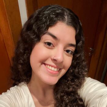Babysitter São José dos Campos: Mariana