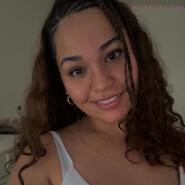 Babysitter in Toulon: Khetiya